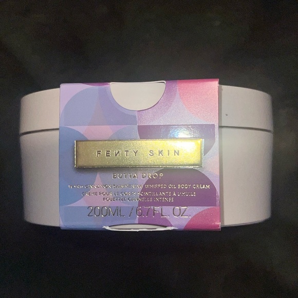 Fenty Warm Cinnamon Shimmering Whipped Oil Body Cream 6.7 oz 2023